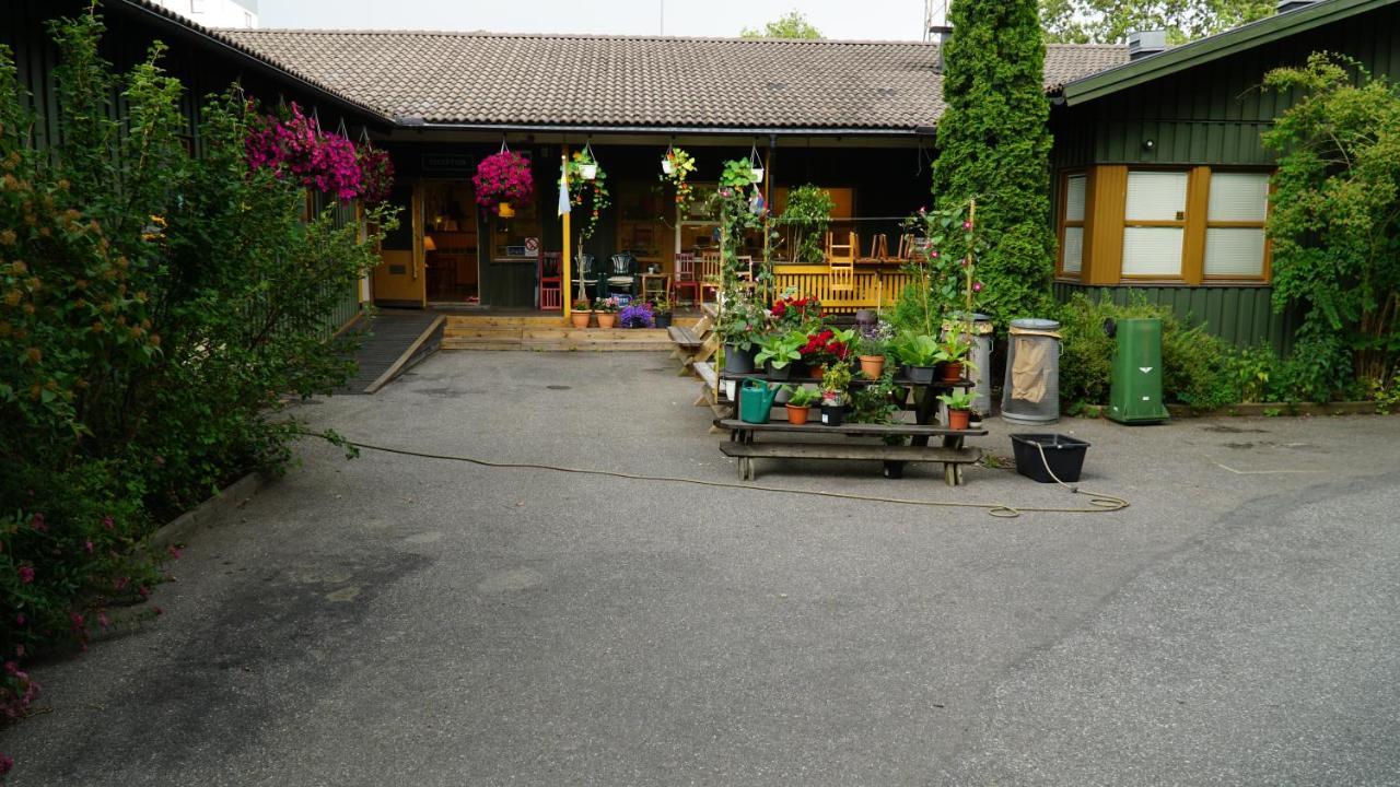 Bredängs Hostel Stockholm Exteriör bild