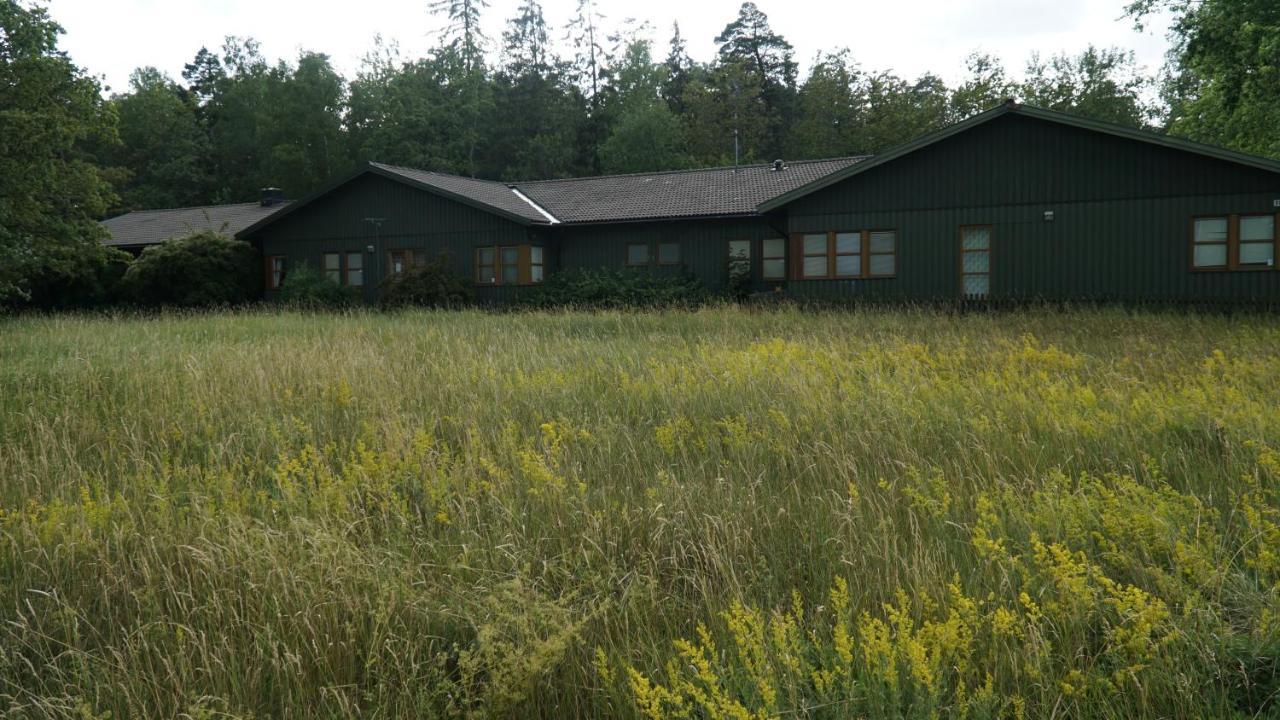 Bredängs Hostel Stockholm Exteriör bild